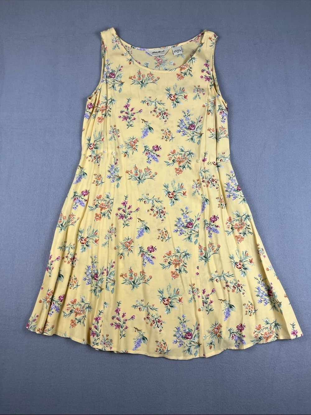 Vintage 90’s Eddie Bauer Pale Yellow Floral Scoop Neck Dress
Size: Medium